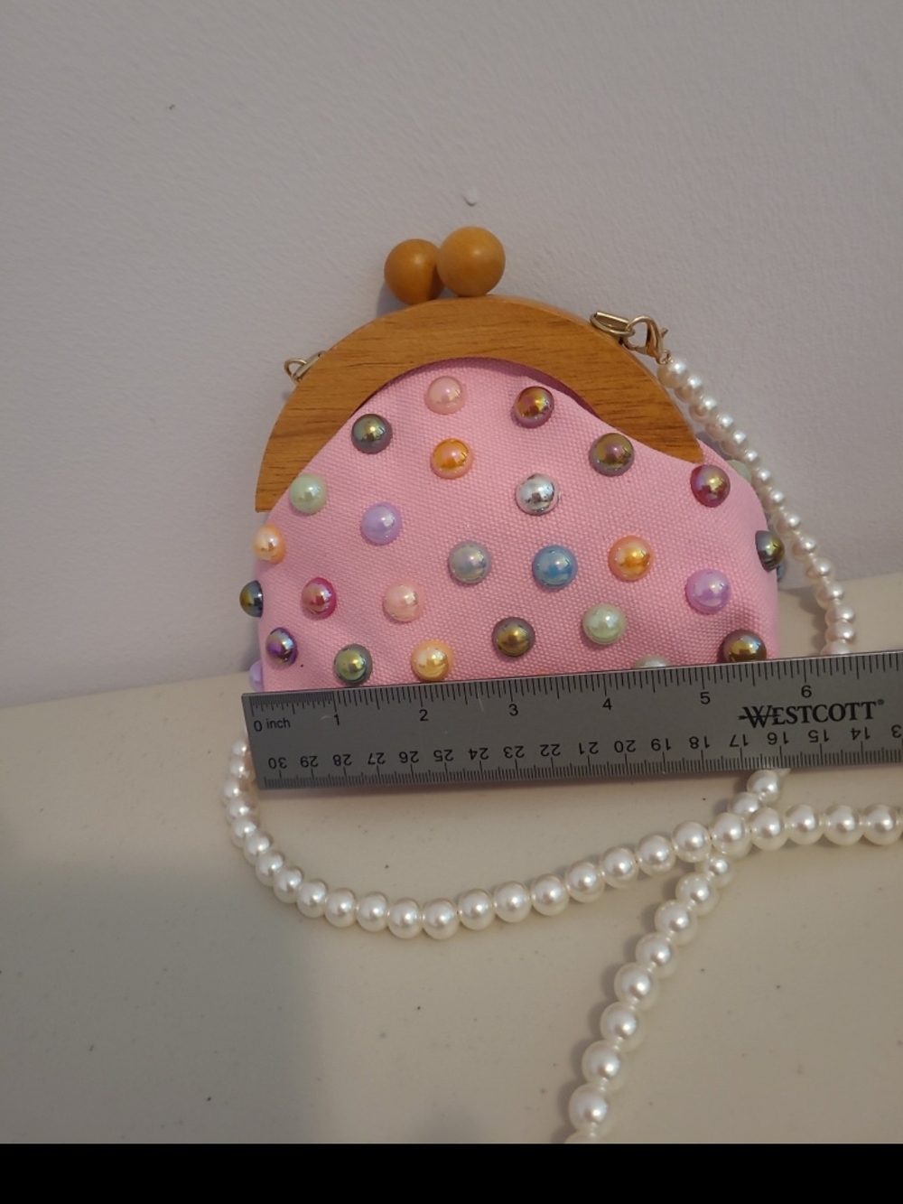 Pink Beaded Dome Clasp Crossbody Bag with Pearl Strap - Picture 2 of 4